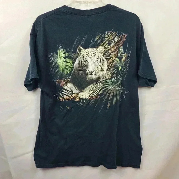 Gildan Tops - McCartys Wildlife Sanctuary White Tiger Animal Graphic Print T-Shirt